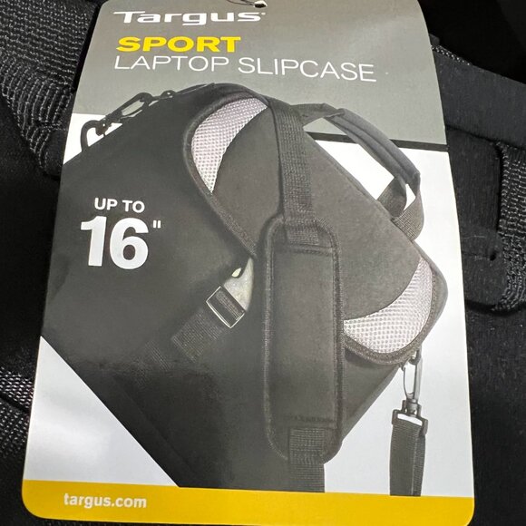 New With Tags Targus Notebook Slip Case Model # CVR200 - Picture 4 of 5